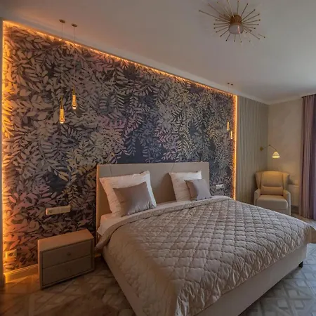 Yves Private App's Wi-fi 2 Apartment *