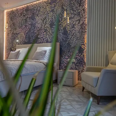 Yves Private App's Wi-fi 2 Apartment